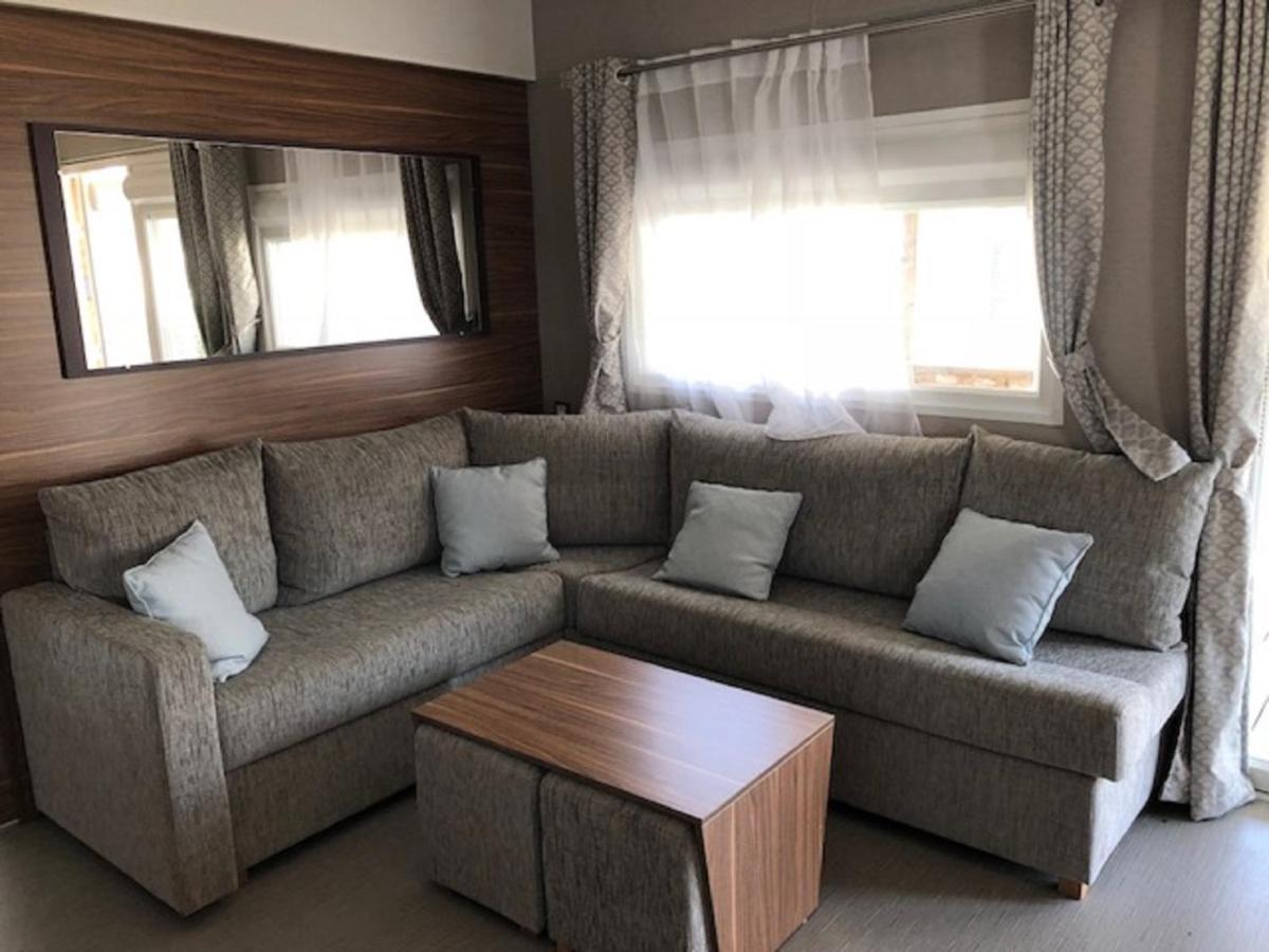 Mhvacances Louent Plusieurs Mobilhomes Dans Camping 4 Etoiles Proche Chateaux Et Zoo Beauval Onzain Exterior photo