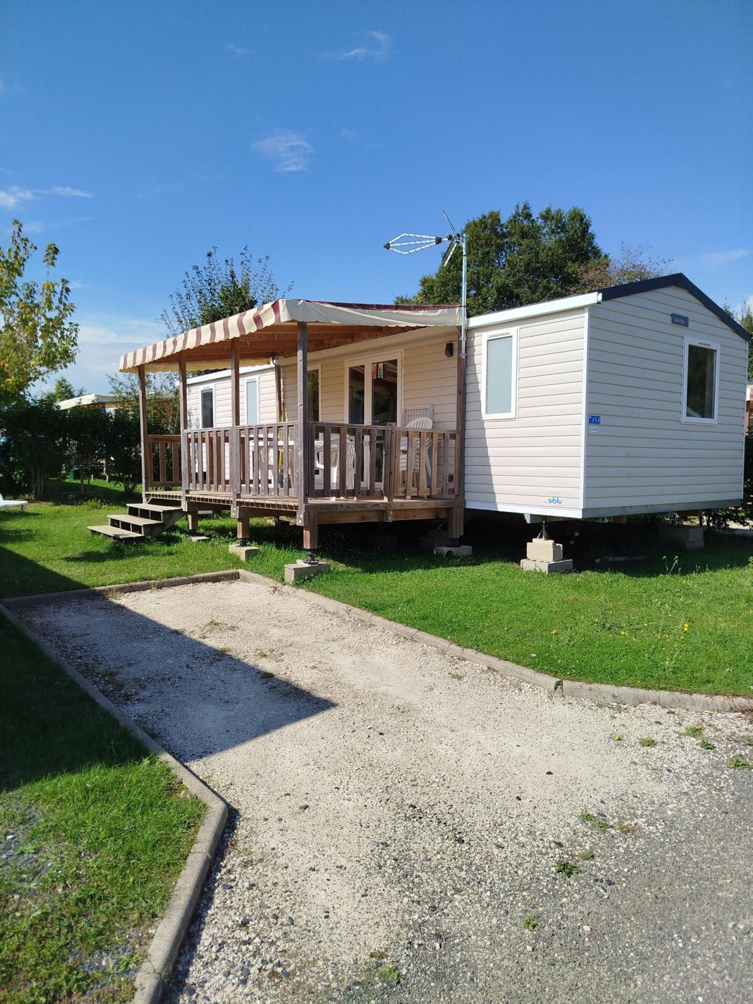 Mhvacances Louent Plusieurs Mobilhomes Dans Camping 4 Etoiles Proche Chateaux Et Zoo Beauval Onzain Exterior photo